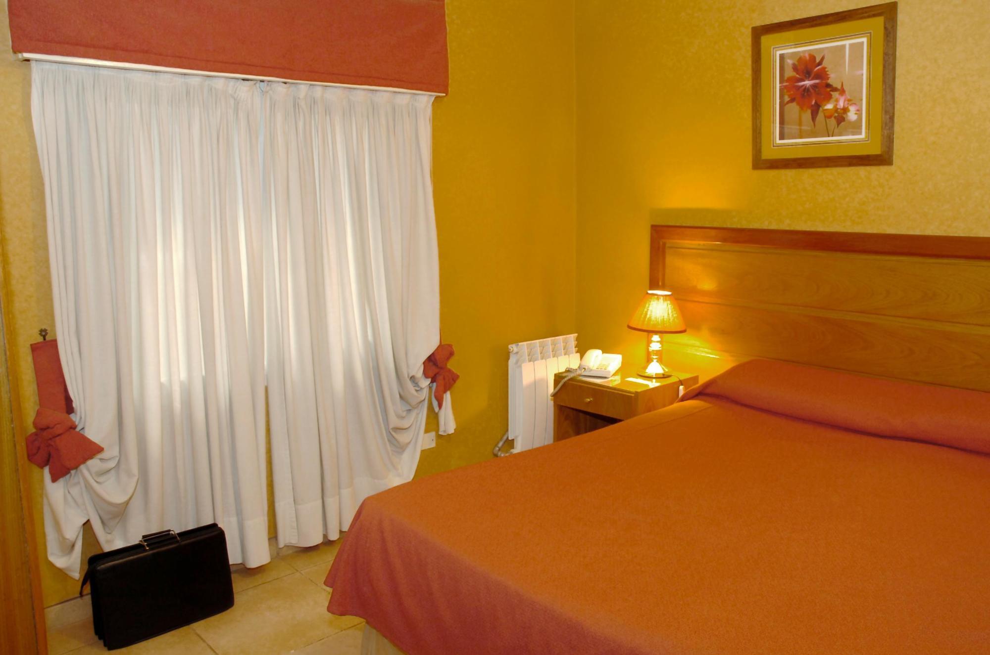 Hotel Provincial Mendoza Eksteriør billede