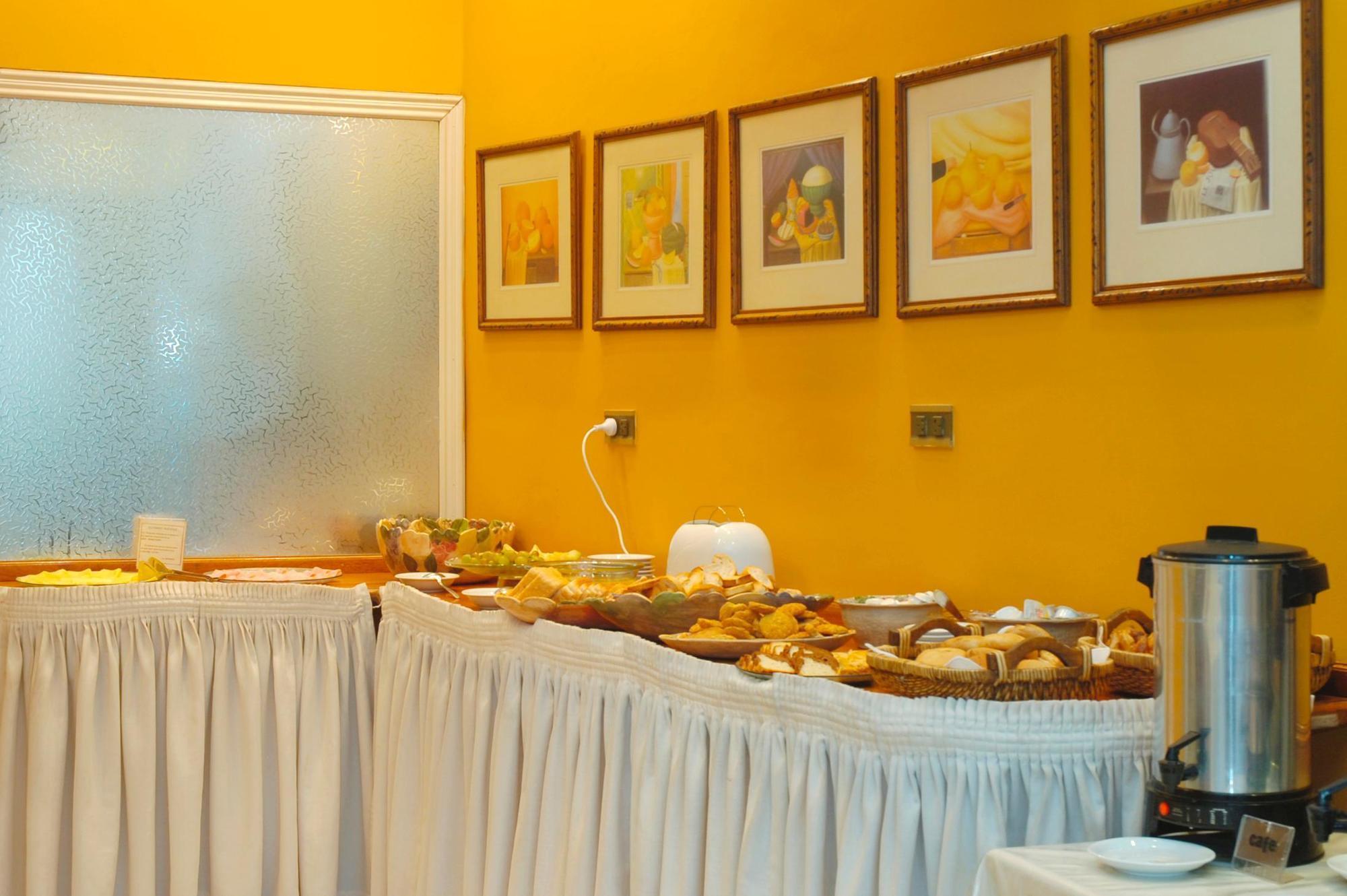 Hotel Provincial Mendoza Eksteriør billede
